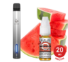 E-Zigaretten-Gerät Und E-Liquid-Flasche Mit Nikotingeschmack Und Wassermelonengeschmack Mit Frischen Wassermelonenscheiben Im Hintergrund.